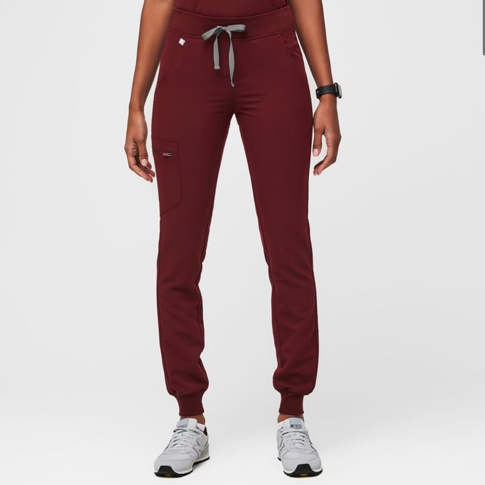 Figs Burgundy Zamora Jogger Scrub Pants, Small Petite